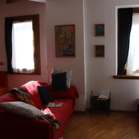 Casa Laura * بورمْيو